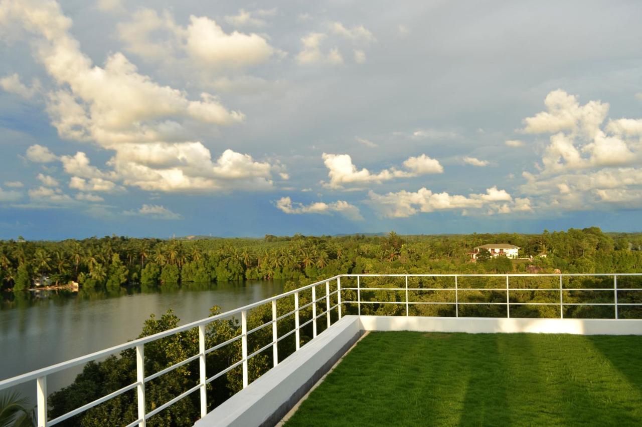 33 Lake Terrace Hikkaduwa Bagian luar foto